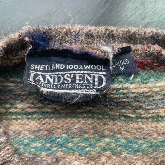 Lands End Vintage Shetland 100% Wool Ladies Size M Fair Isle Sweater Vest - Picture 3 of 4